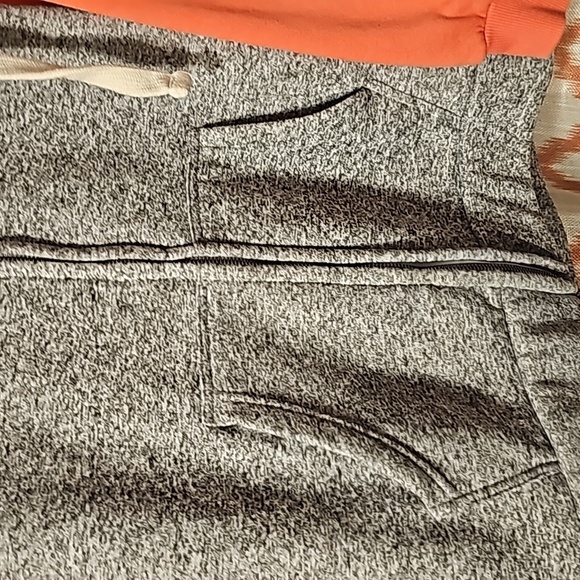 Women's Zip-up - Picture 2 of 5